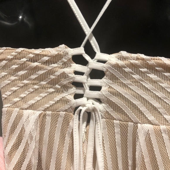 SOLD! Lace Romper in Cream - Picture 4 of 4